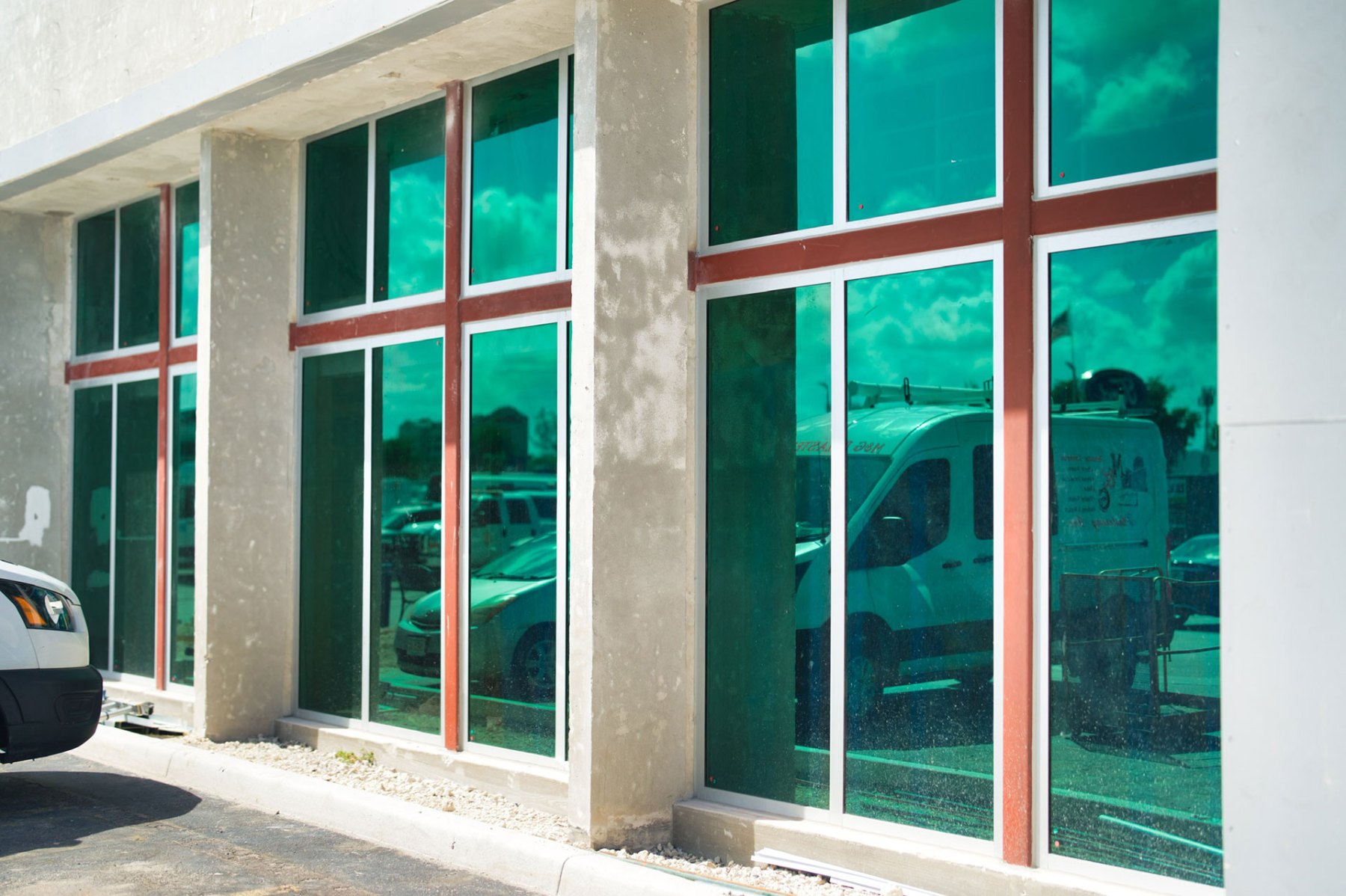 Professional Commercial Window Installation Services in Florida